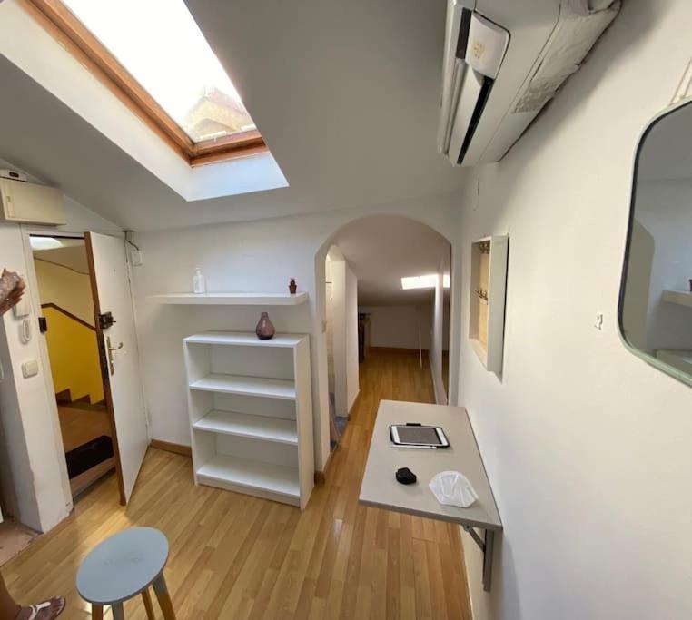San Bernabe, Apartamento Para 2 En Las Vistillas Junto A Metro Puerta De Toledo 马德里 外观 照片
