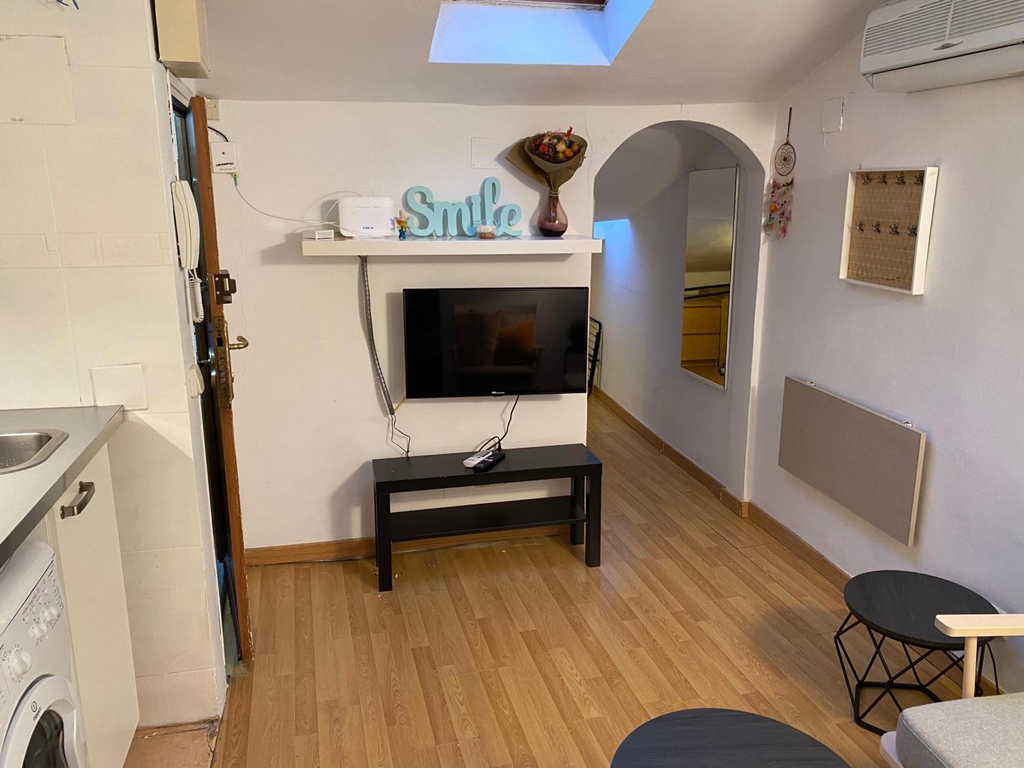San Bernabe, Apartamento Para 2 En Las Vistillas Junto A Metro Puerta De Toledo 马德里 外观 照片