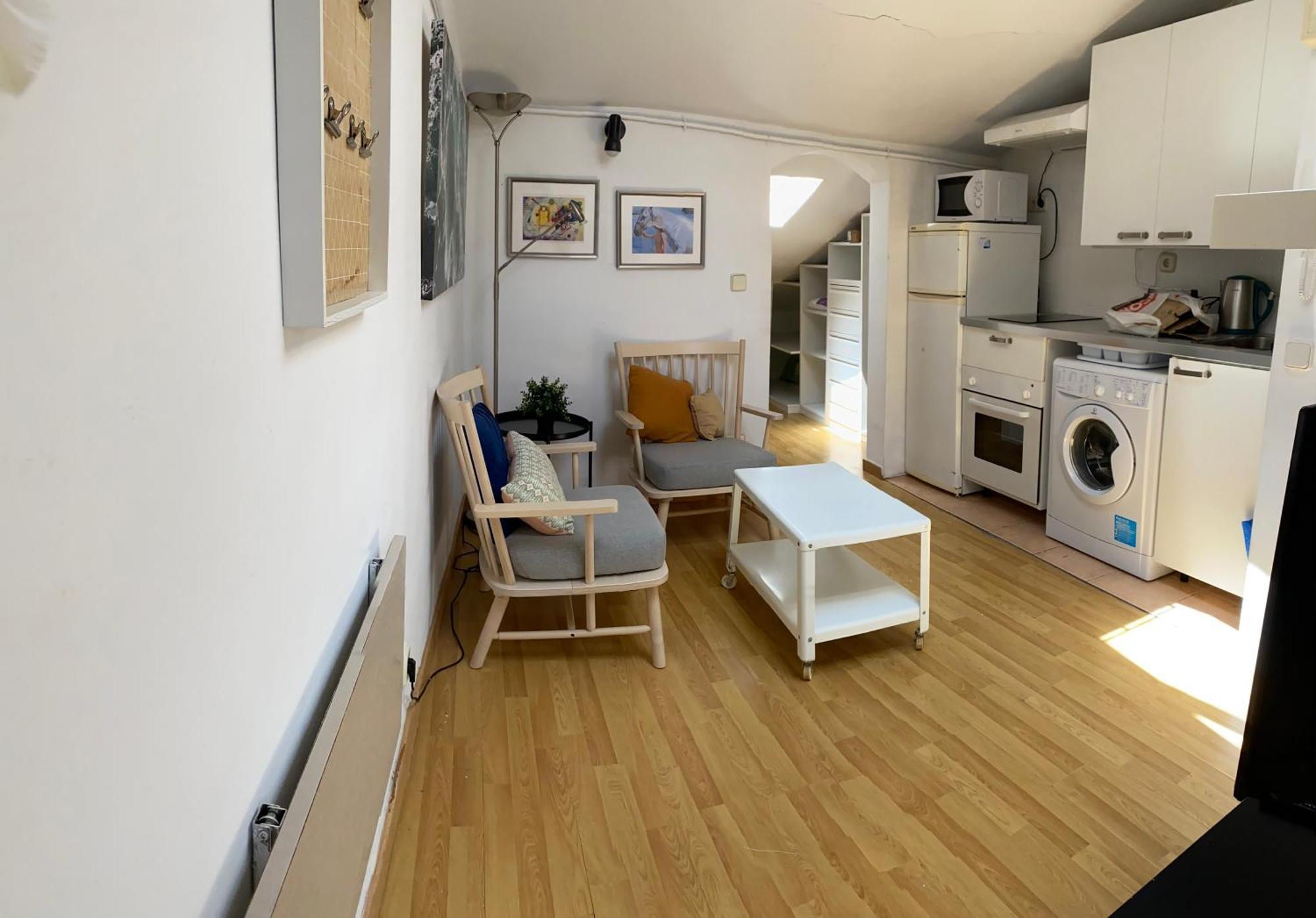 San Bernabe, Apartamento Para 2 En Las Vistillas Junto A Metro Puerta De Toledo 马德里 外观 照片